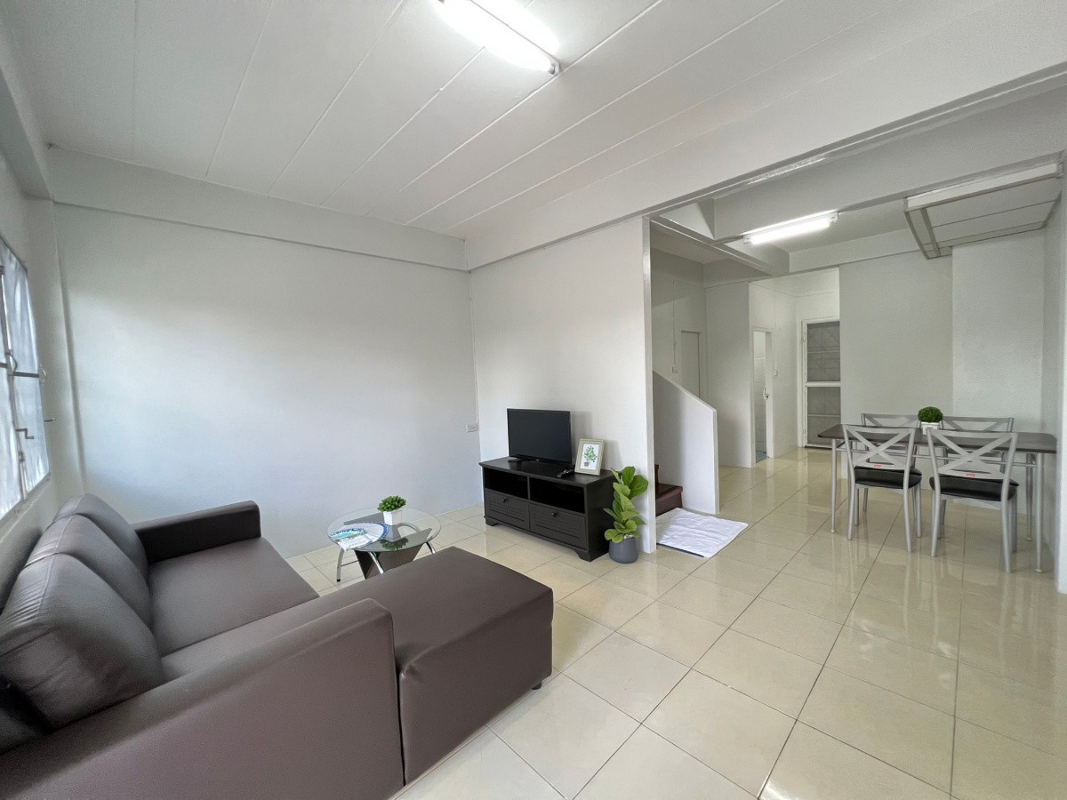 1 Bed Condo — photo 4