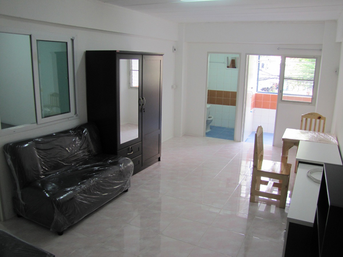 1 Bed Condo · Wang Thonglang, bangkok — photo 4