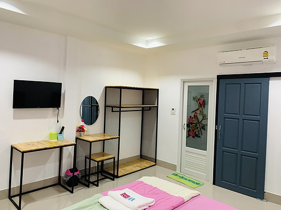 1 Bed Condo — photo 4