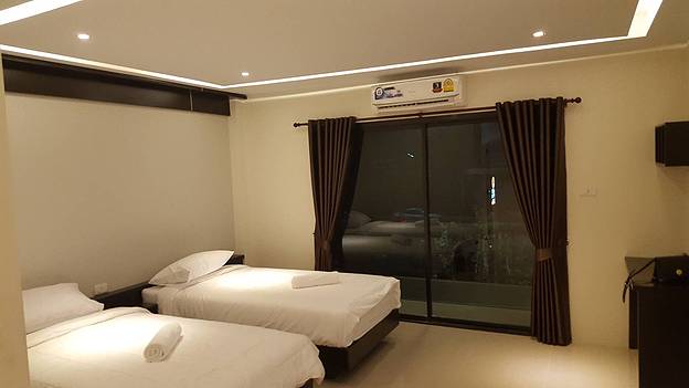1 Bed Condo — photo 3