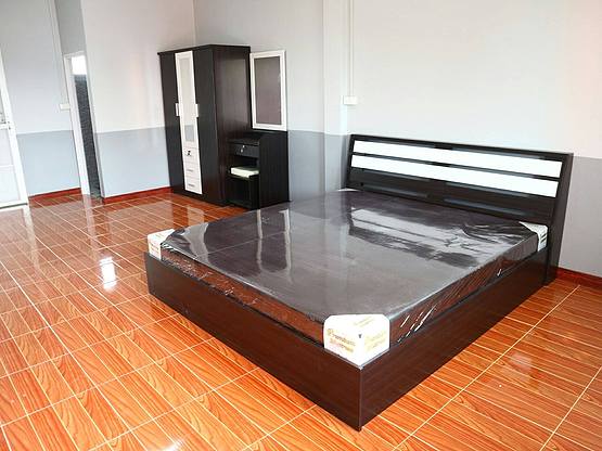 1 Bed Condo — photo 4