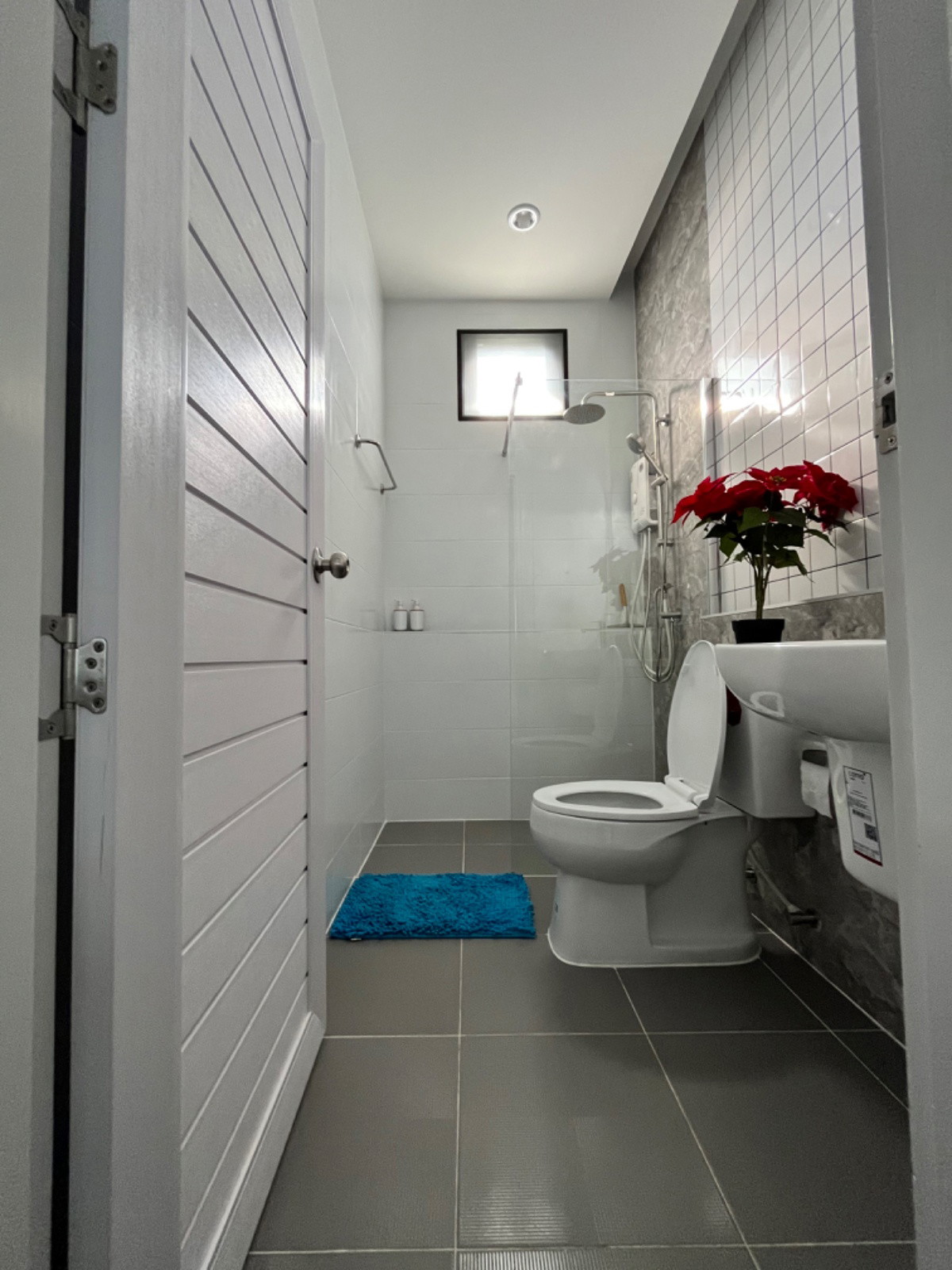 1 Bed Condo — photo 4