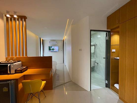 Condo — photo 2