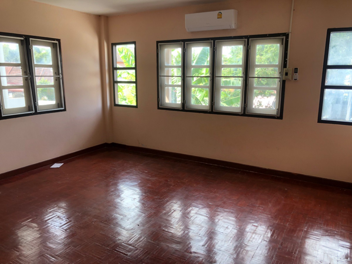 1 Bed Condo — photo 5