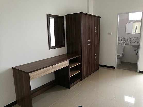 1 Bed Condo · Bang Khun Thian, bangkok — photo 2