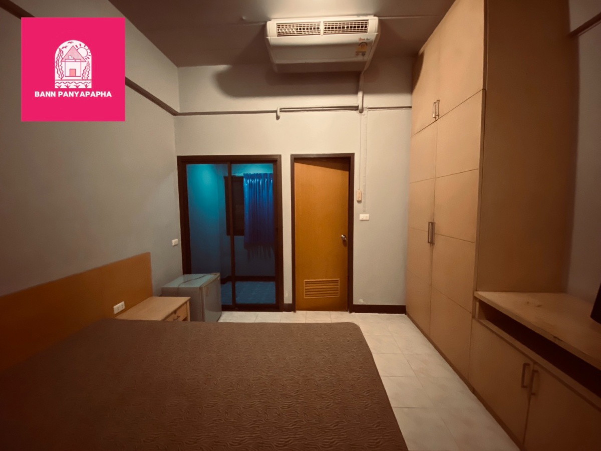 1 Bed Condo — photo 4