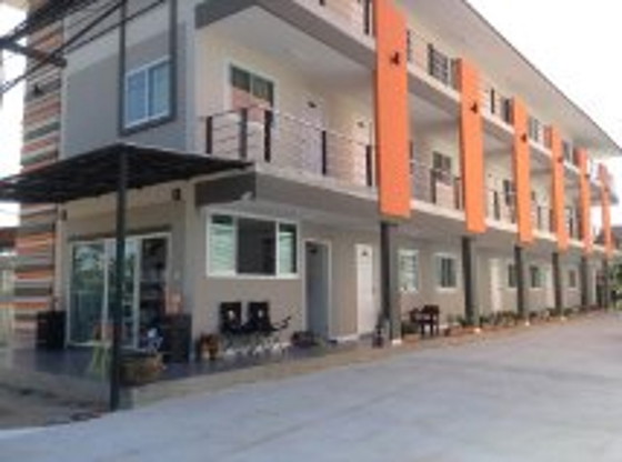 1 Bed Condo — photo 1