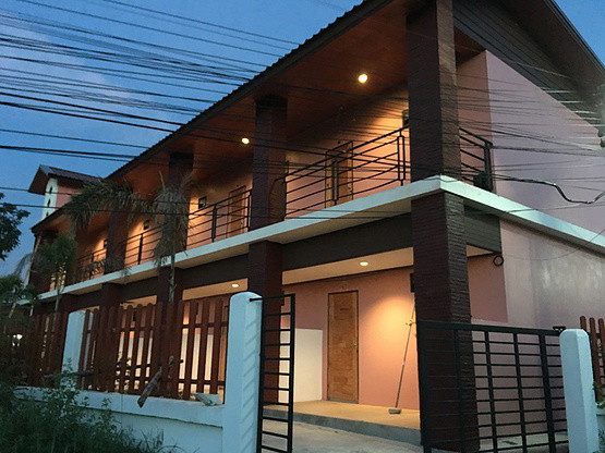 1 Bed Condo — photo 2