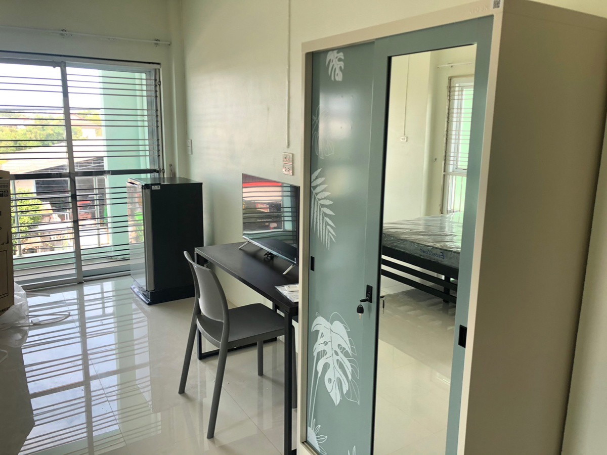 1 Bed Condo — photo 1