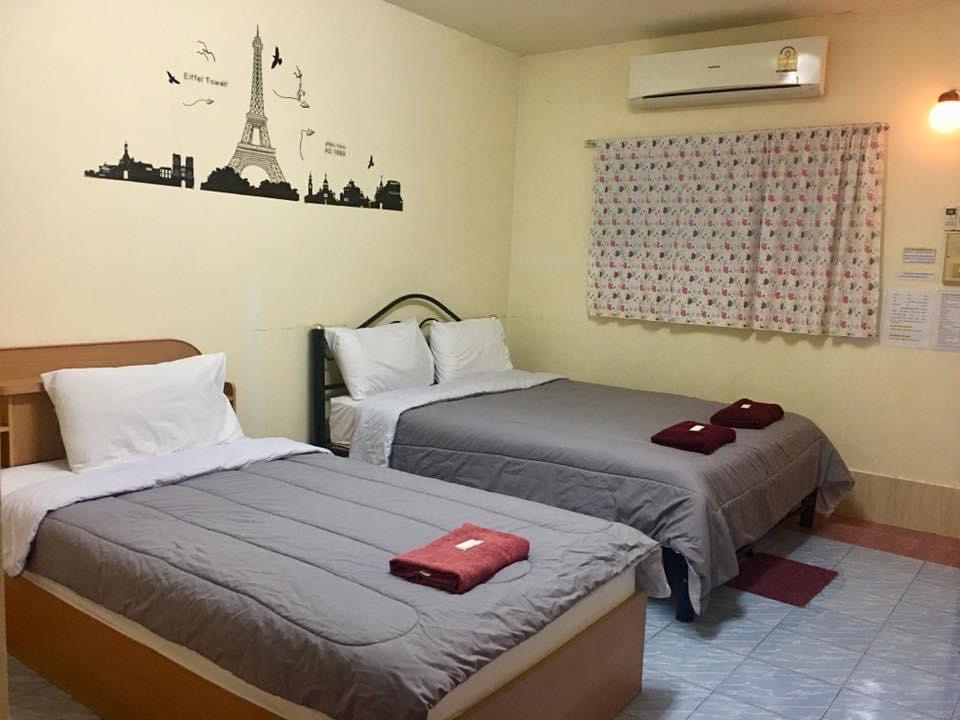 1 Bed Condo — photo 1