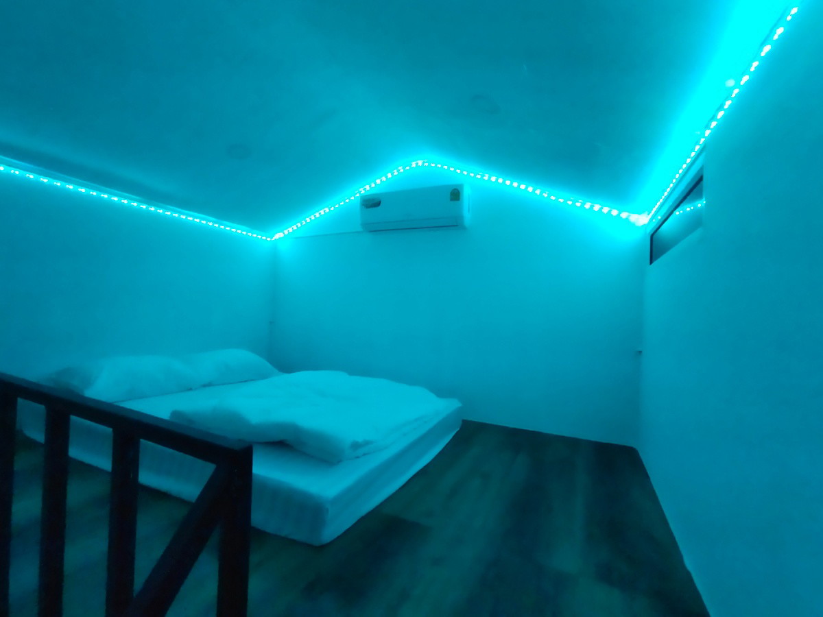 1 Bed Condo — photo 1