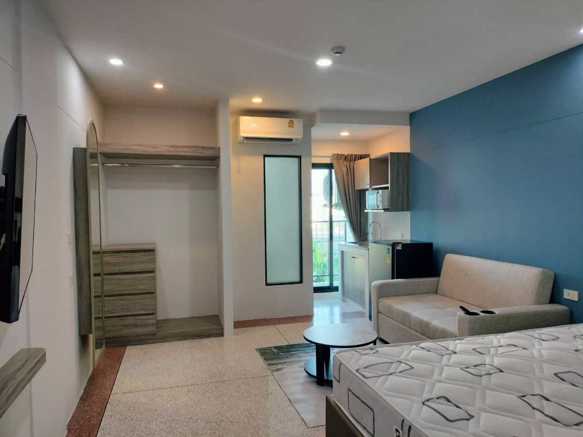 1 Bed Condo · Huai Khwang, bangkok — photo 2