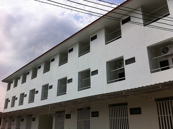 Condo — photo 1