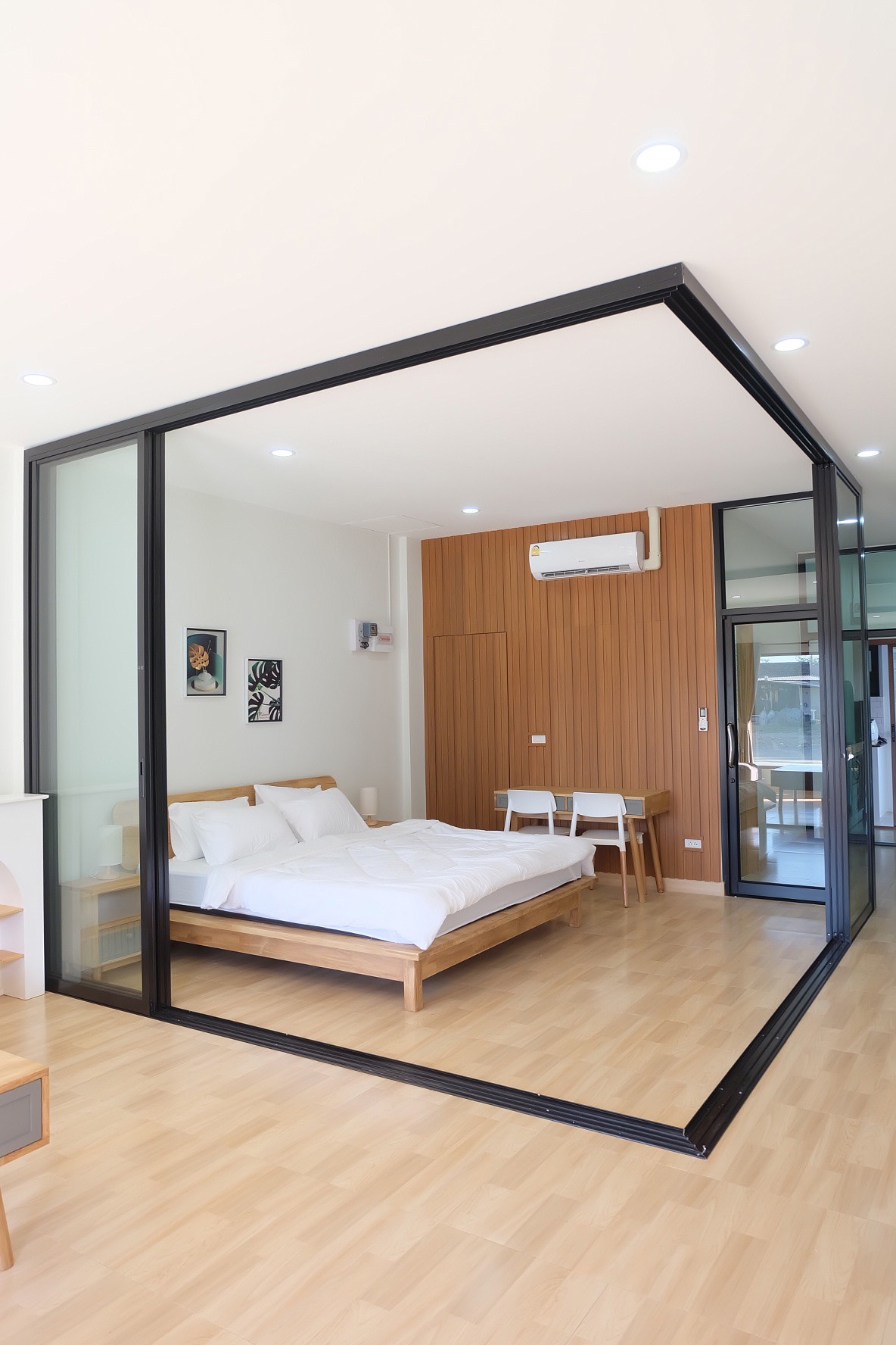 1 Bed Condo — photo 1
