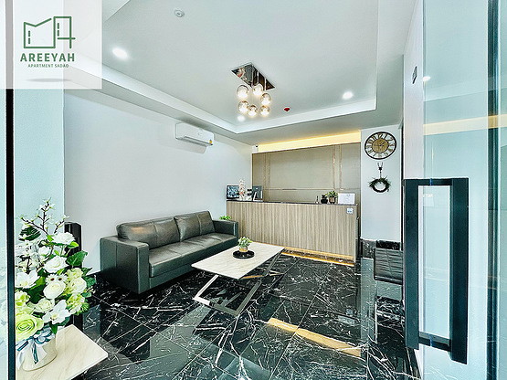 1 Bed Condo — photo 2