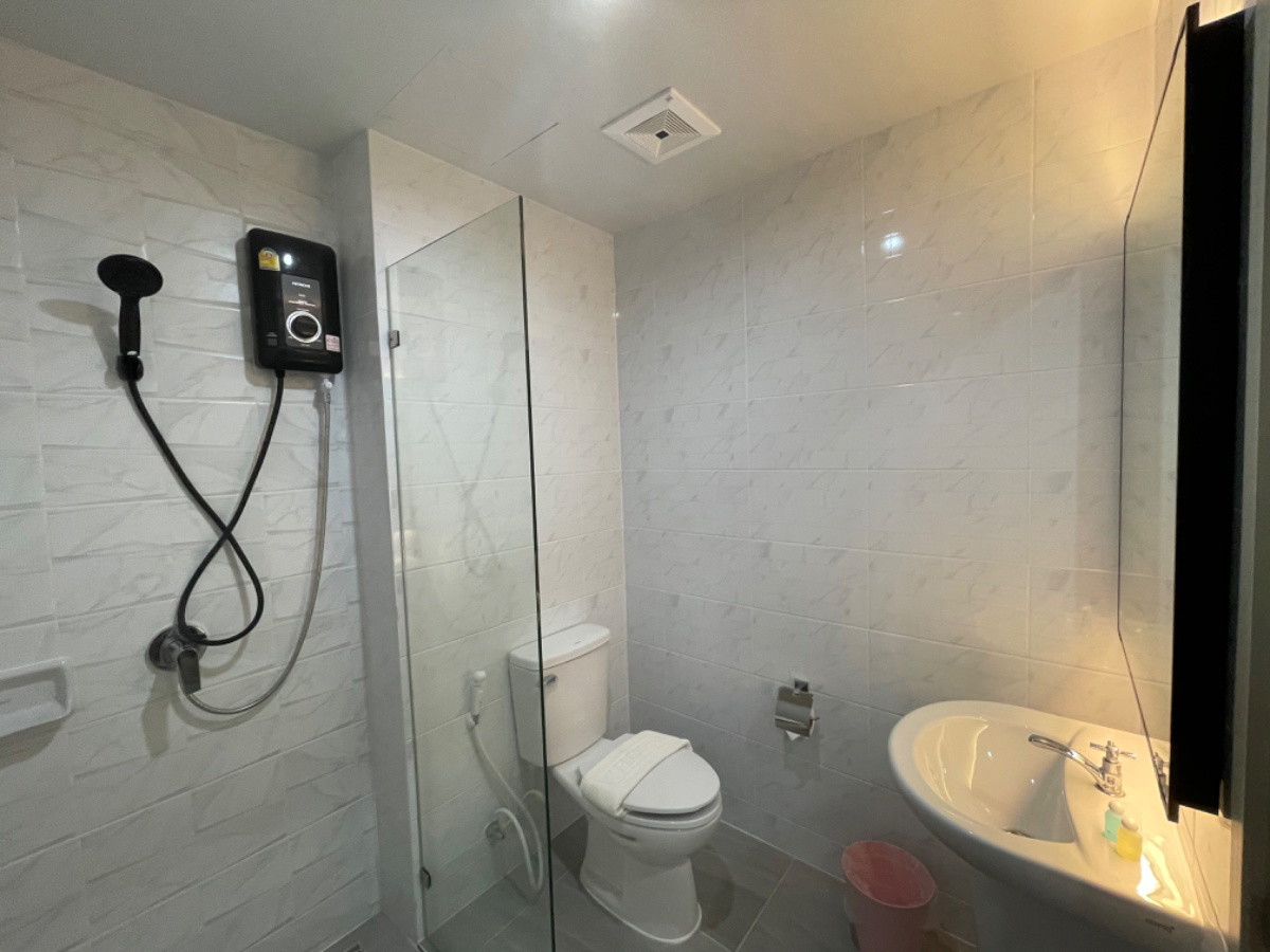 Condo — photo 3