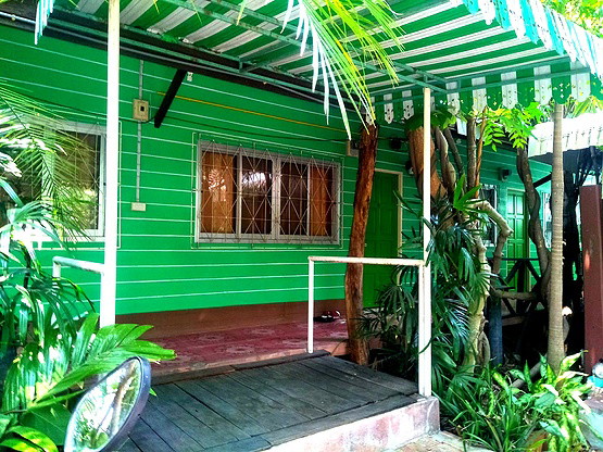 1 Bed Condo — photo 2
