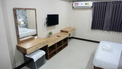 1 Bed Condo · Thon Buri, bangkok — photo 1