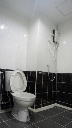 1 Bed Condo · Thon Buri, bangkok — photo 4