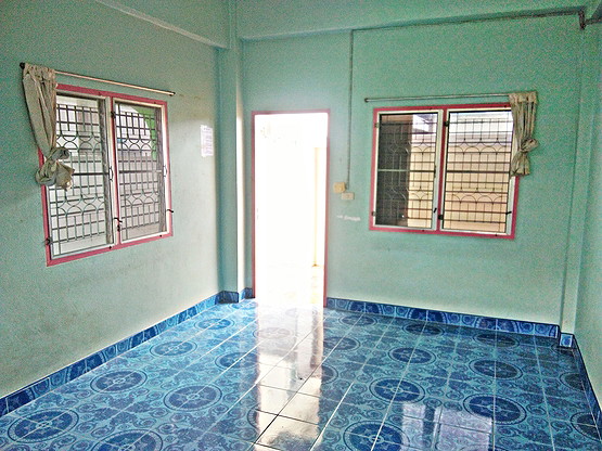 1 Bed Condo — photo 4