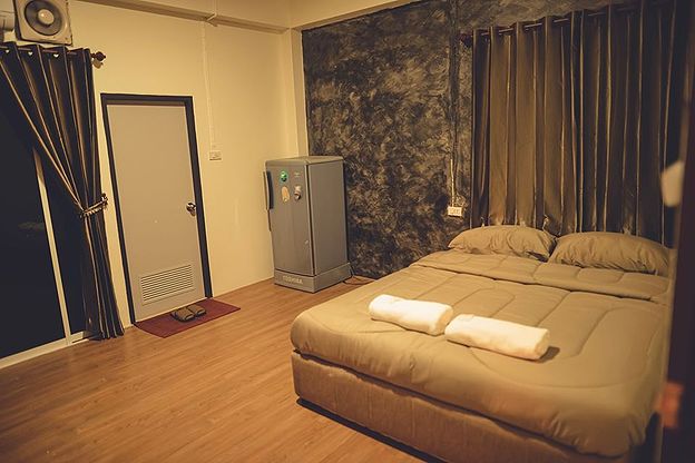 1 Bed Condo — photo 1
