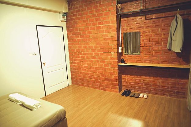 1 Bed Condo — photo 2