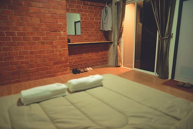 1 Bed Condo — photo 5