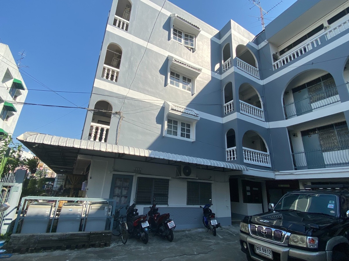 1 Bed Condo · Huai Khwang, bangkok — photo 1