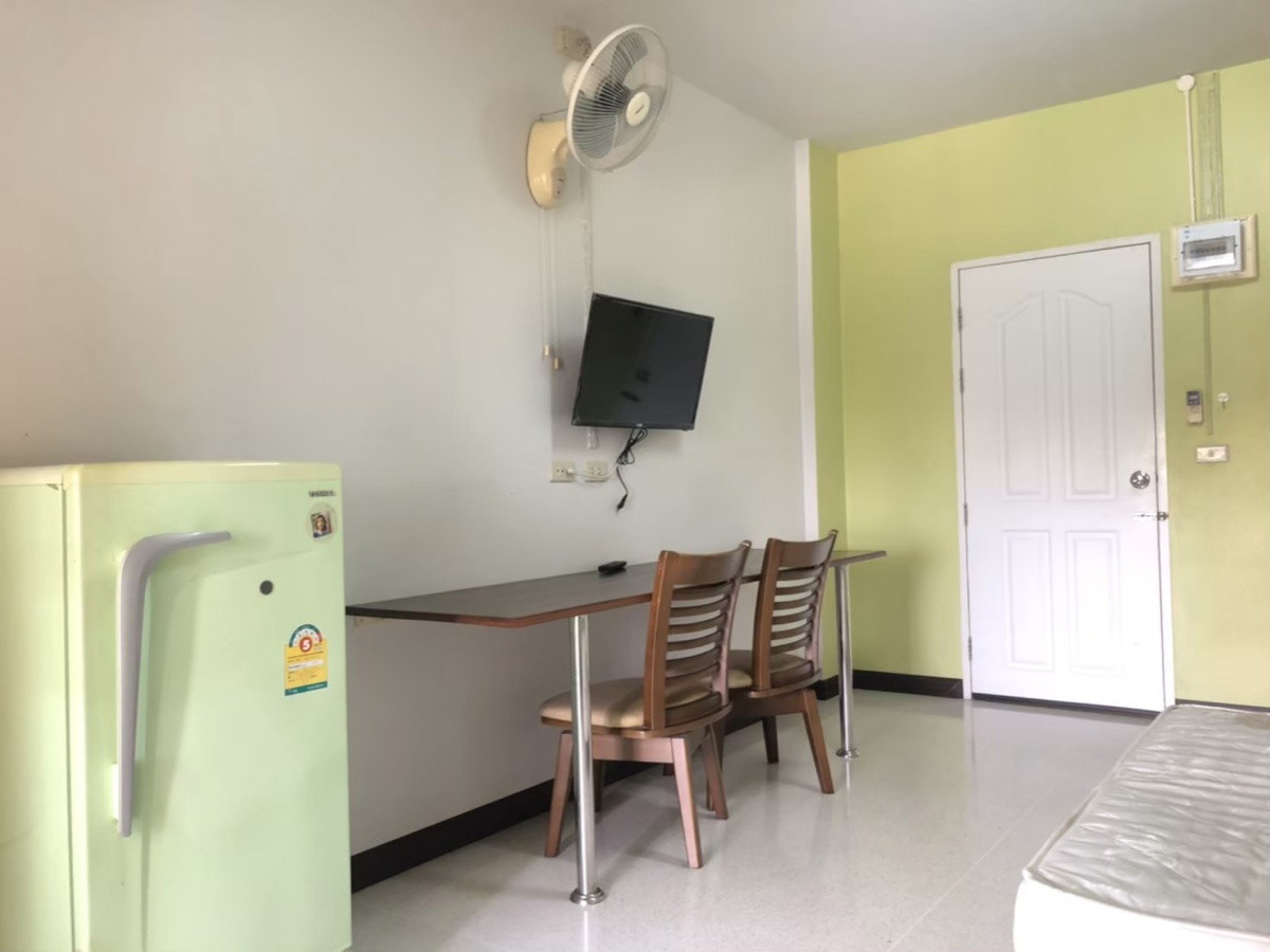 1 Bed Condo — photo 5