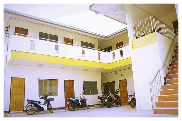 1 Bed Condo — photo 3