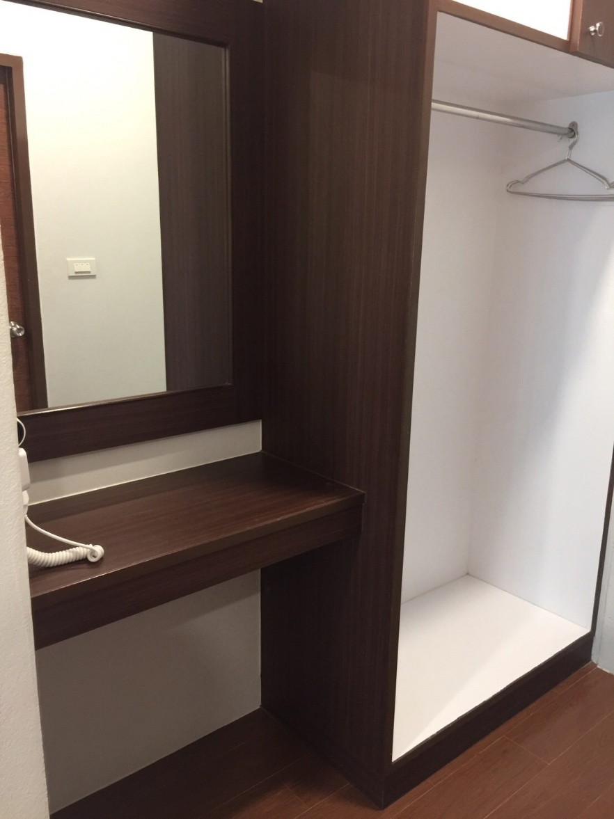 1 Bed Condo — photo 4