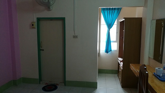 1 Bed Condo — photo 2