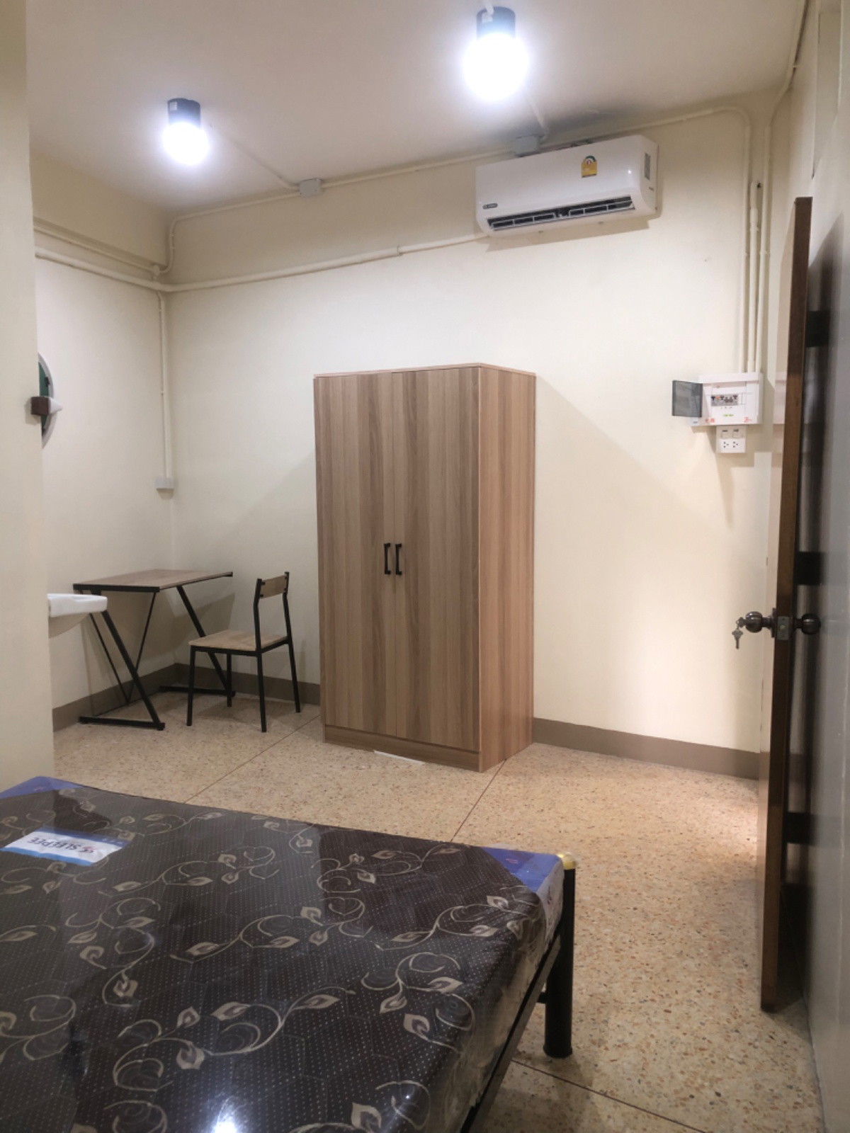 1 Bed Condo — photo 5