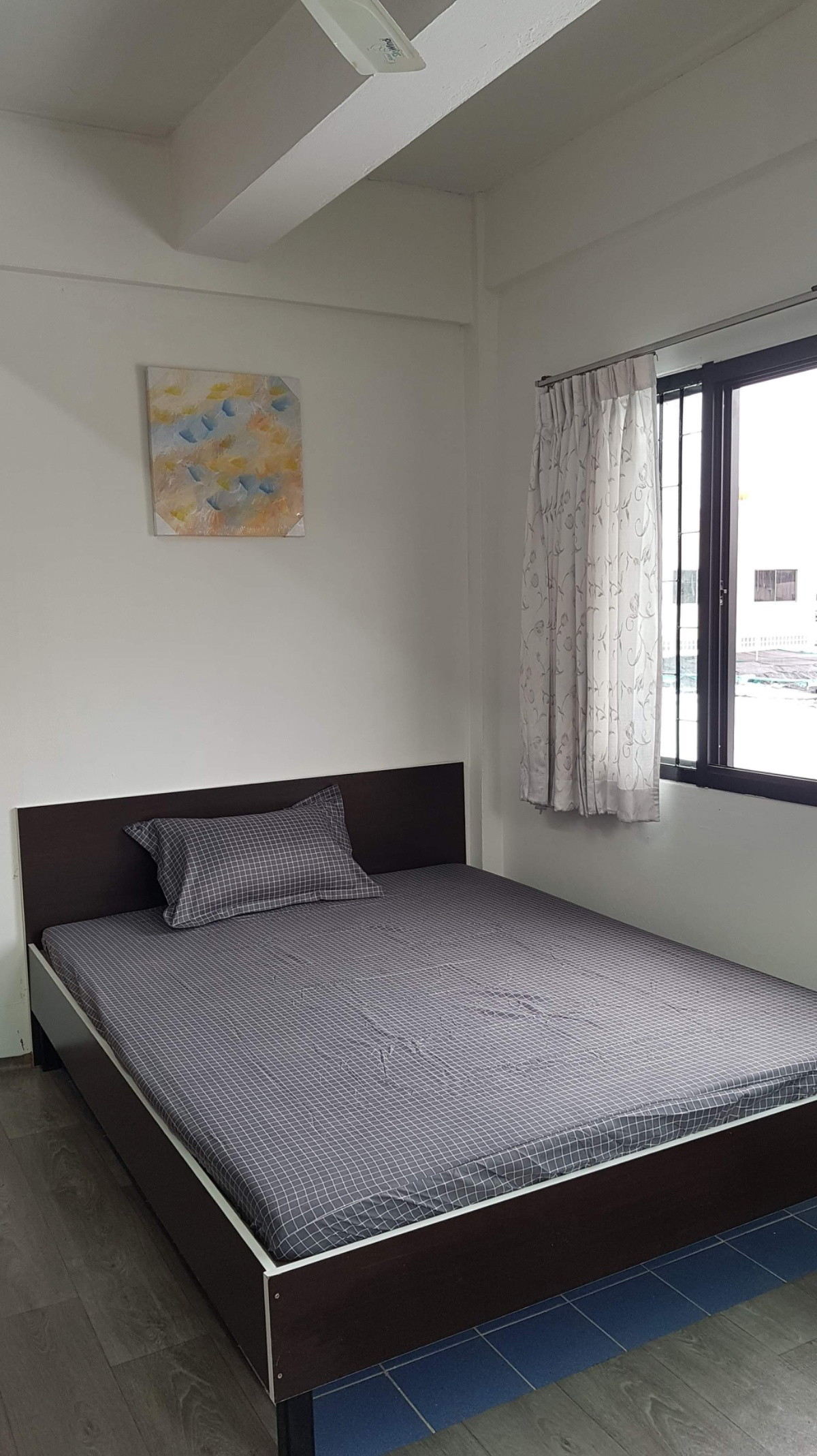 Condo — photo 1
