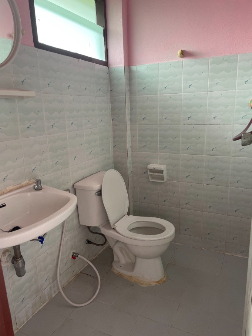 1 Bed Condo — photo 1
