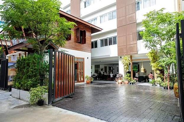 1 Bed Condo · Bangkok Noi, bangkok — photo 1