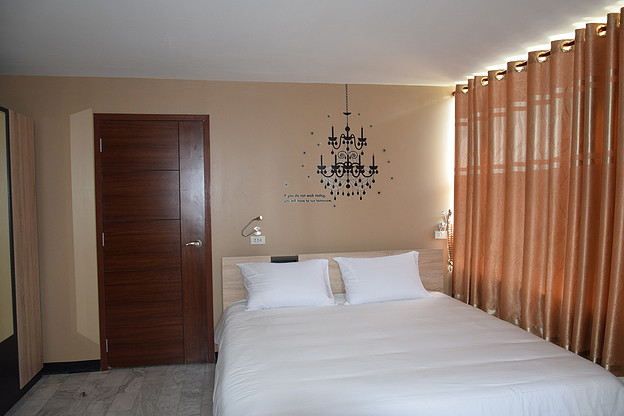 1 Bed Condo · Bang Rak, bangkok — photo 2
