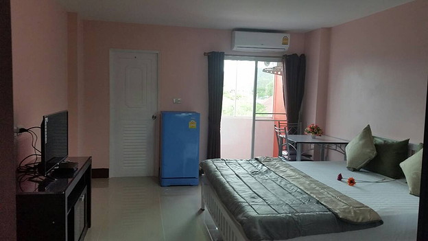 Condo — photo 2
