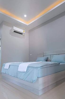 1 Bed Condo — photo 2