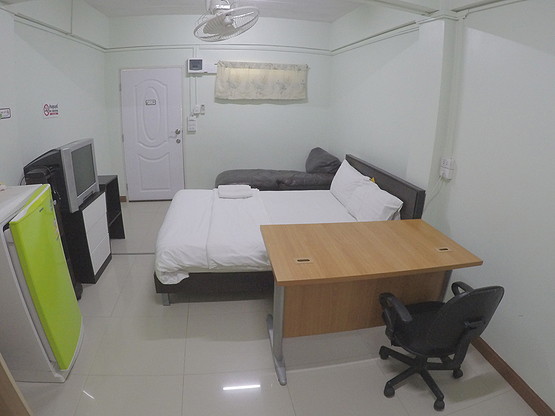 1 Bed Condo — photo 3