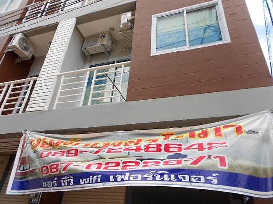 1 Bed Condo — photo 2