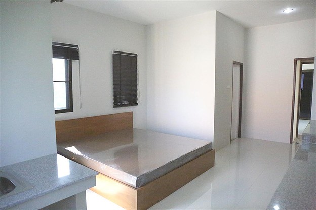 Condo · Watthana, bangkok — photo 1