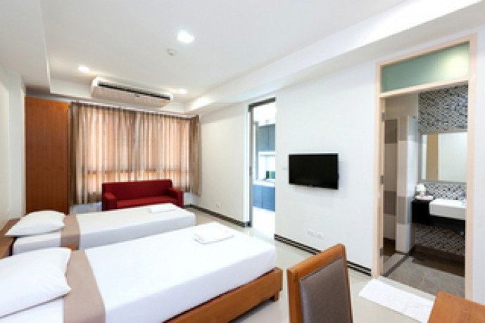1 Bed Condo — photo 4