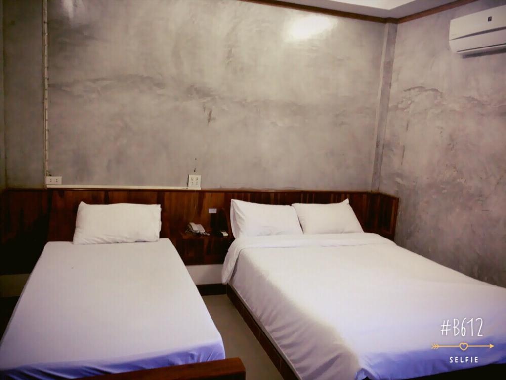 1 Bed Condo — photo 3