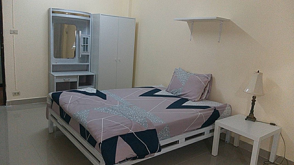 1 Bed Condo · Huai Khwang, bangkok — photo 3