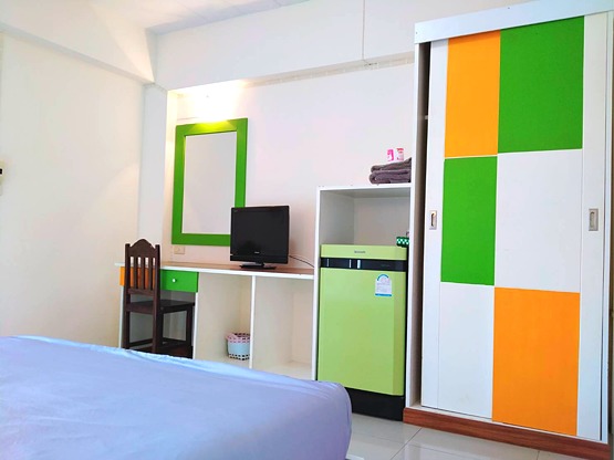1 Bed Condo — photo 1