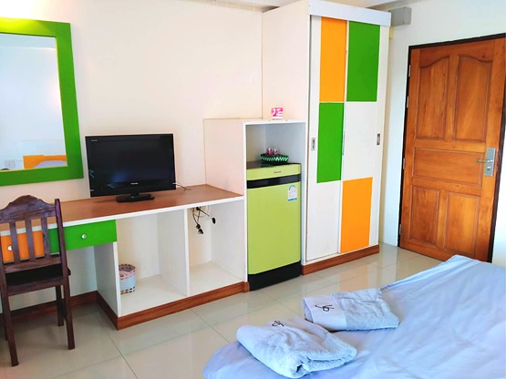 1 Bed Condo — photo 2