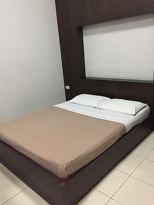 1 Bed Condo — photo 1