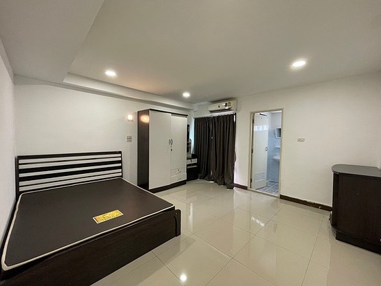 1 Bed Condo · Bang Khun Thian, bangkok — photo 2