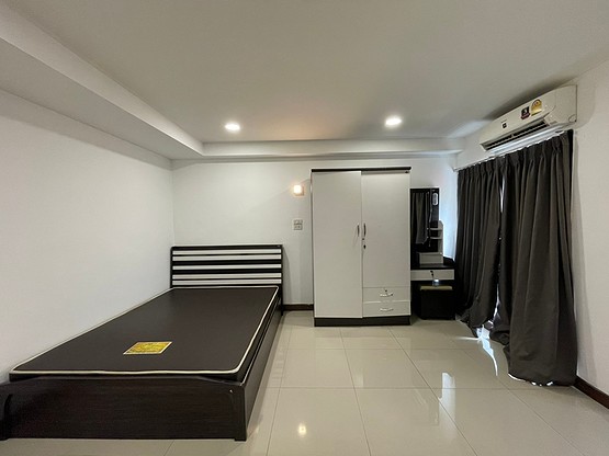 1 Bed Condo · Bang Khun Thian, bangkok — photo 4
